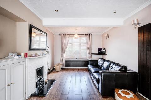 45 Groveside Road, London, E4 6HG