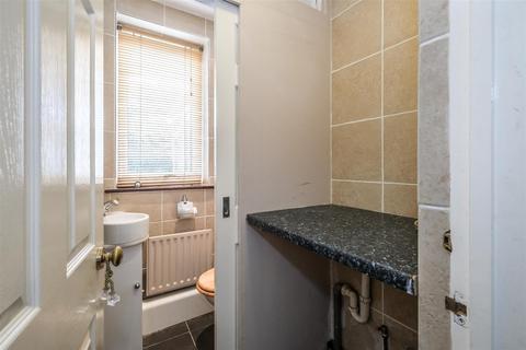 45 Groveside Road, London, E4 6HG