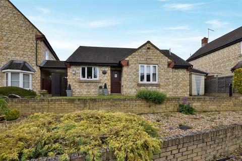 2 bedroom detached bungalow to rent, Church View, Corby NN17