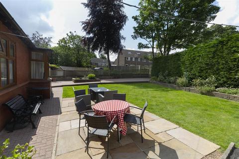 24 Beech Avenue, Huddersfield, HD5 8DZ