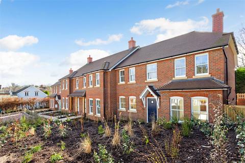 3 bedroom end of terrace house for sale, Stockbridge Road, Sutton Scotney, Winchester