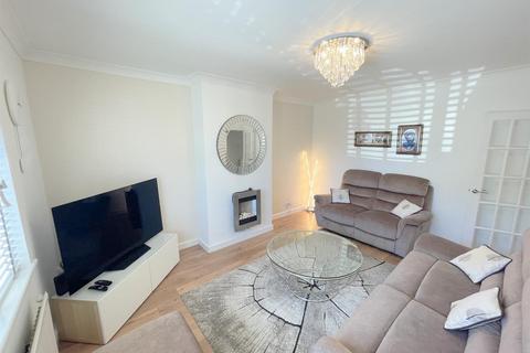 2 bedroom end of terrace house for sale, Arlington Drive, Carshalton SM5