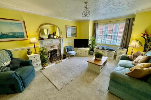 8 Chilton Close, Darlington, DL3 8RQ