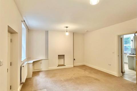 2 bedroom end of terrace house to rent, Hollinwood Road, Disley, Stockport
