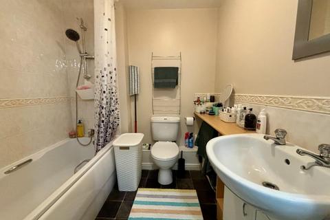 35 Baines Way, Grange Park, Northampton, NN4 5DP