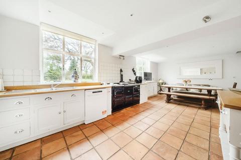 Barnes House Barnes Lane, Kings Langley, WD4 9LB