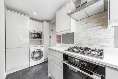 3 Fulford Road, Caterham, CR3 5SQ