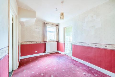 3 bedroom end of terrace house for sale, Chestnut Avenue, Hornchurch