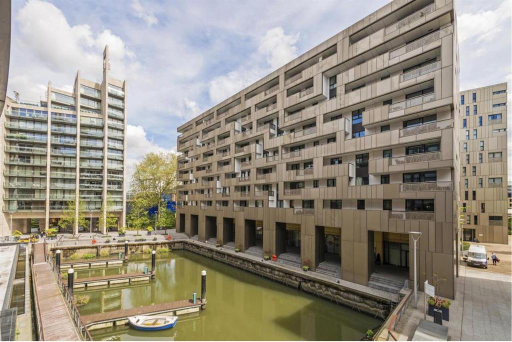 Grosvenor Waterside, Gatliff Road, London, SW1 W 8 Q