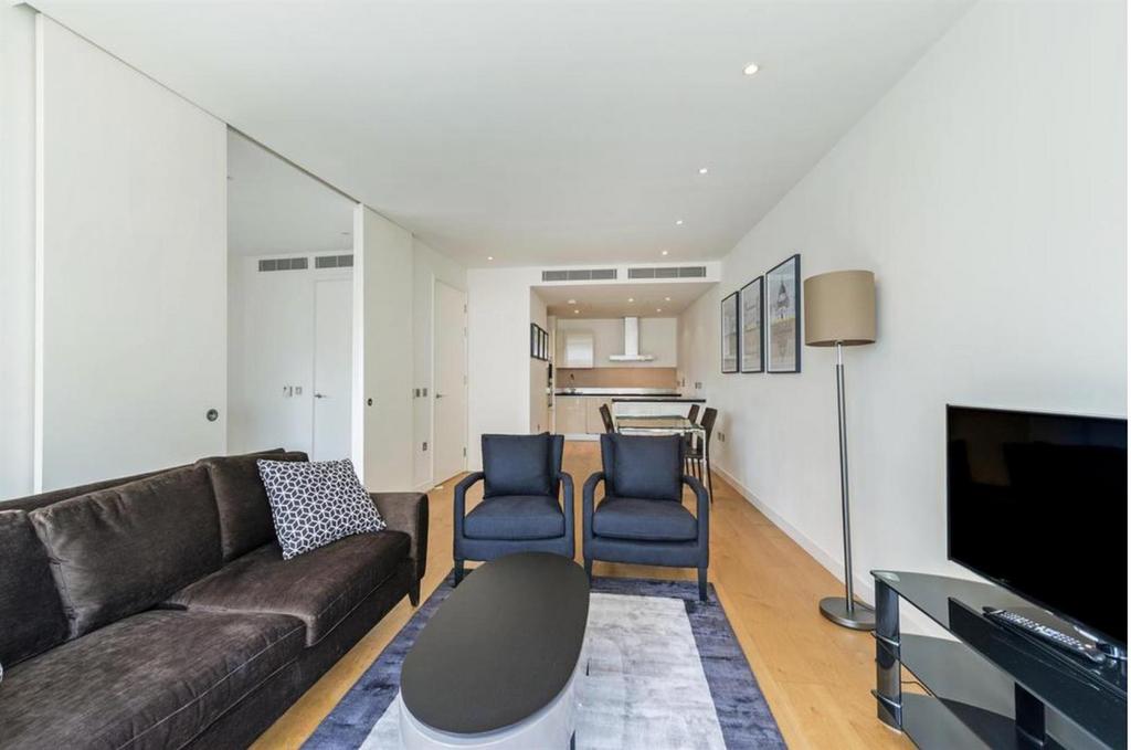 Grosvenor Waterside, Gatliff Road, London, SW1 W 8 Q