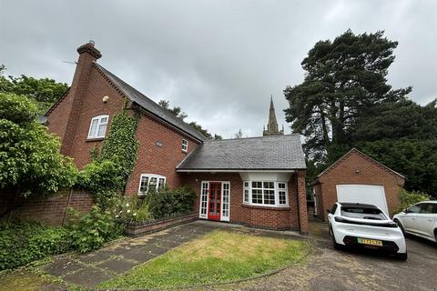 4 bedroom detached house to rent, Park Street, Market Bosworth