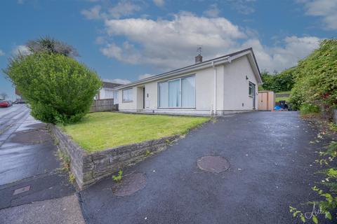 3 bedroom detached house for sale, The Hannants, Neath
