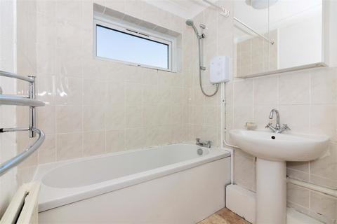 1 bedroom flat for sale, Heene Road, Worthing, BN11 4PN