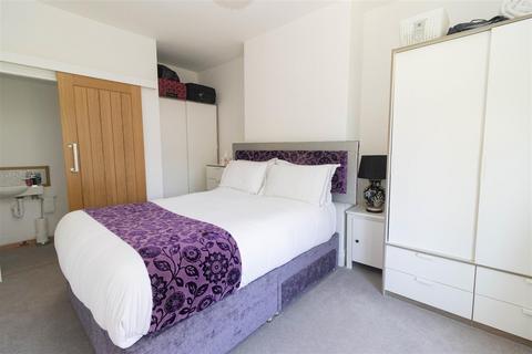2 bedroom house for sale, Melrose Avenue, Backworth, Newcastle Upon Tyne