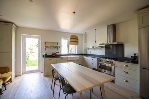 4 bedroom terraced house for sale, Longworth Avenue, Chesterton, Cambridge