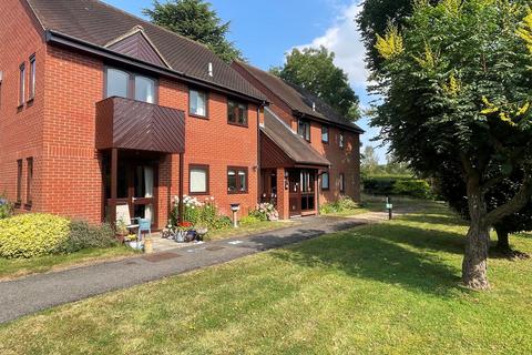 2 bedroom retirement property for sale, Essex Way, Sonning Common Reading RG4