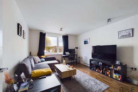 1 bedroom ground floor flat to rent, Elmtree Way, Bristol BS15