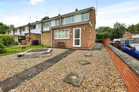 3 bedroom end of terrace house for sale, Vicarage Fields, Warwick