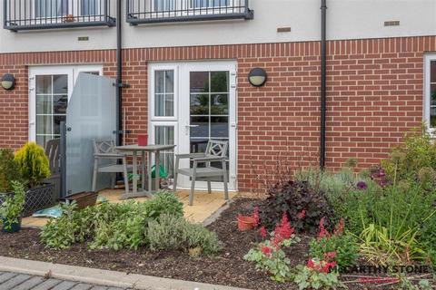 2 bedroom flat for sale, Royal Gardens, Seymour Road, Buntingford