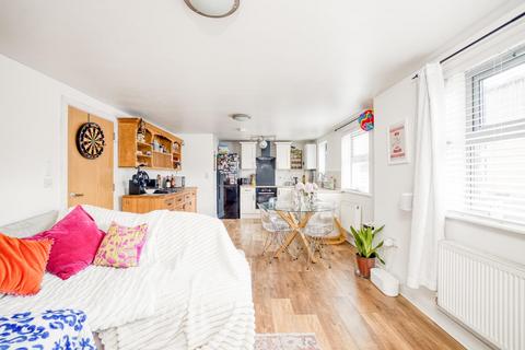 2 bedroom flat for sale, Talavera Close, Bristol