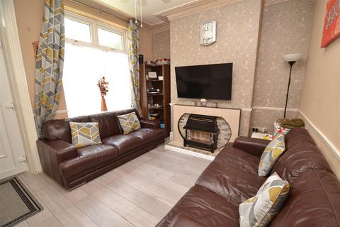 4 bedroom terraced house for sale, Lytton Road, Girlington, Bradford