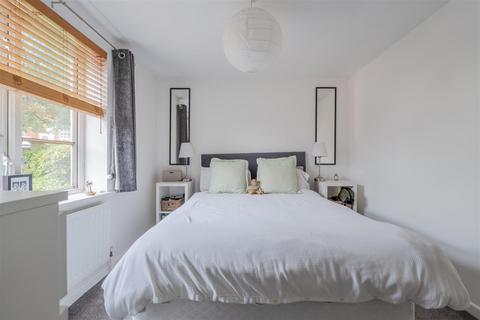 1 Pooles Wharf Court, Bristol, BS8 4PB
