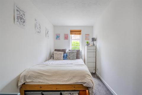 1 Pooles Wharf Court, Bristol, BS8 4PB
