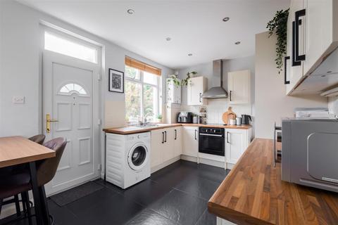 52 Daisy Road, Brighouse, HD6 3SX