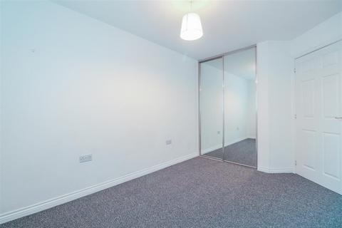 2 bedroom apartment to rent, Signet Square, Coventry CV2