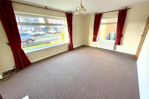 3 bedroom semi-detached house to rent, Dartmouth Drive, Walsall WS9