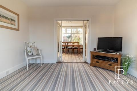 3 bedroom semi-detached house for sale, Old Road, Frinton-On-Sea