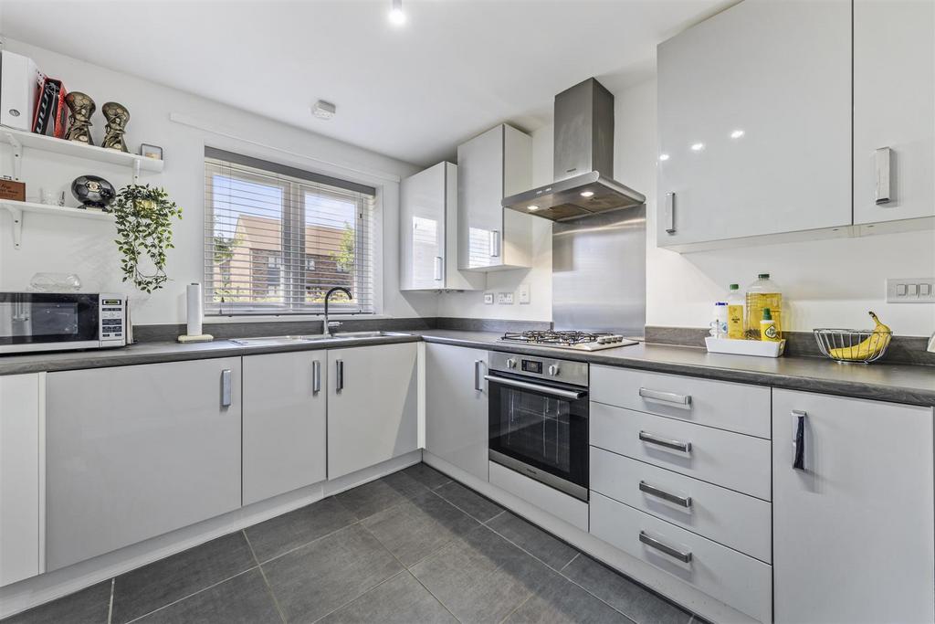 8 Simford Way Web08.jpg