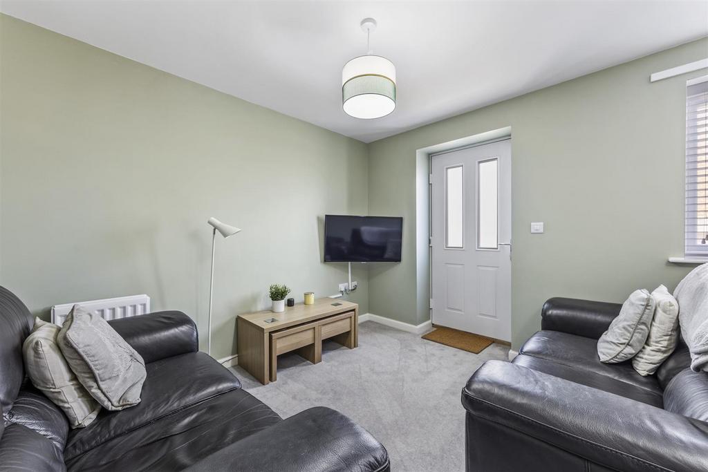 8 Simford Way Web11.jpg