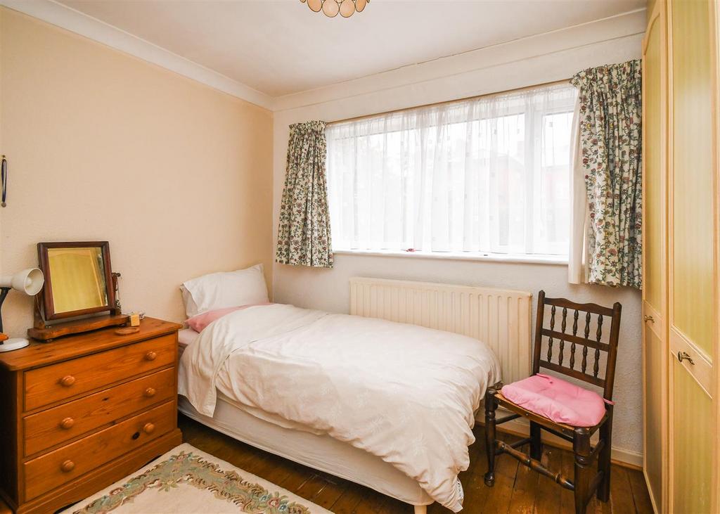 14 Finchdene Grove   Bedroom 3.jpg