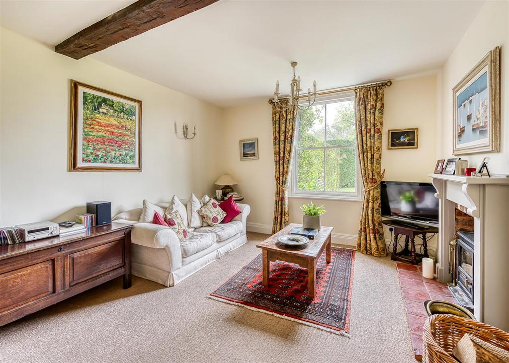 Heathton House-sitting room2.jpg