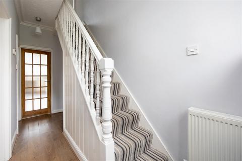 8 Linden Place, Trowbridge, BA14 9AU