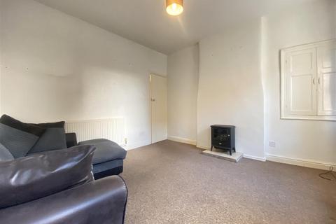 2 bedroom cottage to rent, Main Road, Bamford, Hope Valley