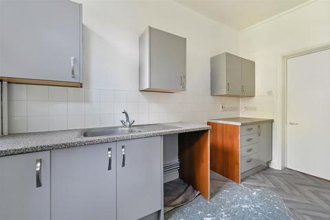 27 Holsworthy Square, London, WC1X 0BA