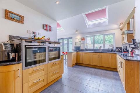 4 bedroom link detached house to rent, Faringdon SN7