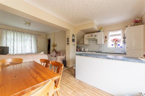 3 bedroom semi-detached house for sale, The Avenue, Pontypool NP4