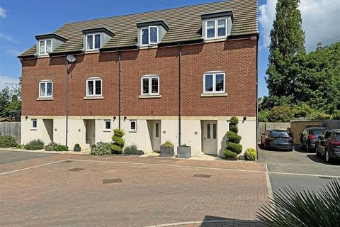 3 bedroom end of terrace house for sale, Great Northern Gardens, Bourne