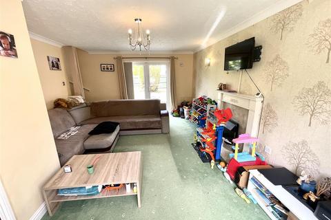 3 bedroom detached house for sale, Fakenham Chase, Holbeach, Spalding