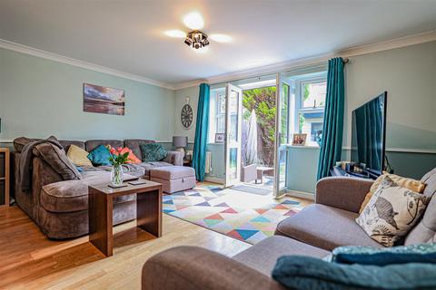 7 Mulready Walk, Hemel Hempstead, HP3 9FS