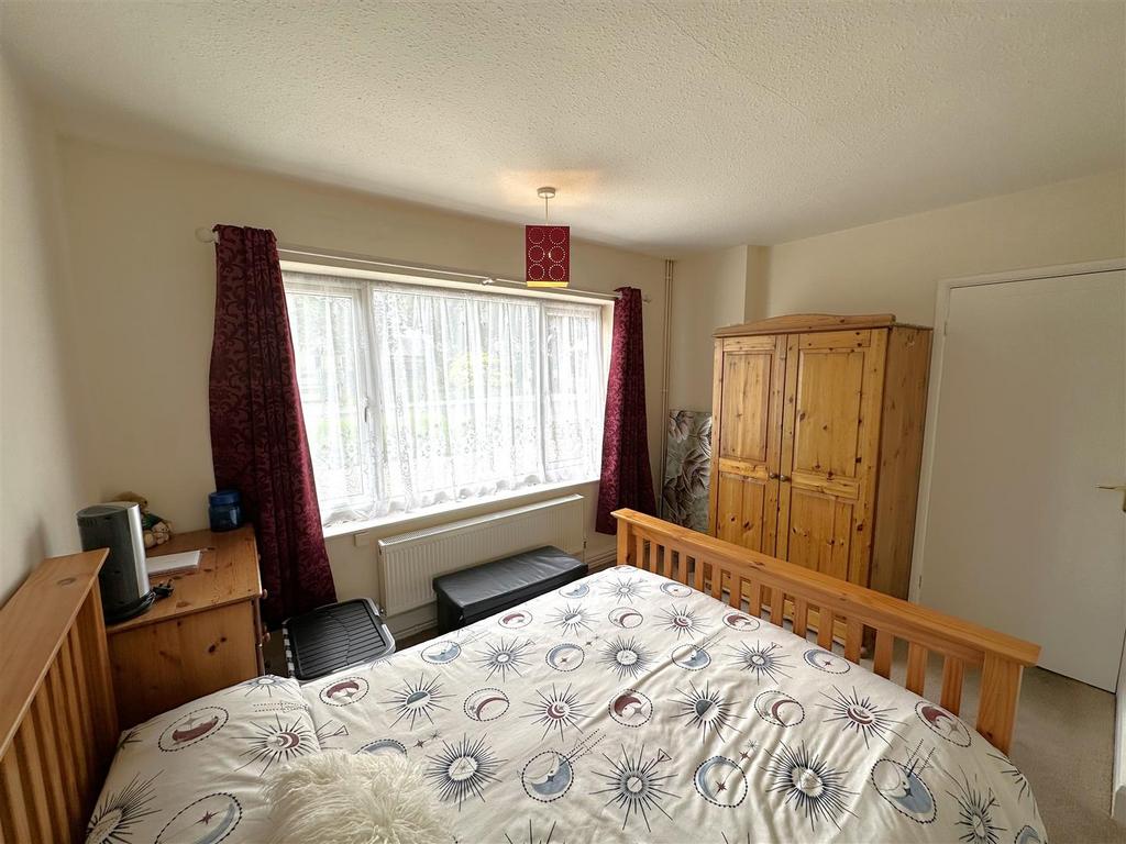 Bedroom Aspect Two 448