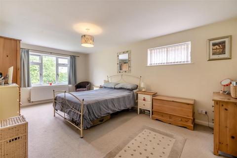 4 bedroom detached house for sale, Main Road, Barleythorpe, Rutland
