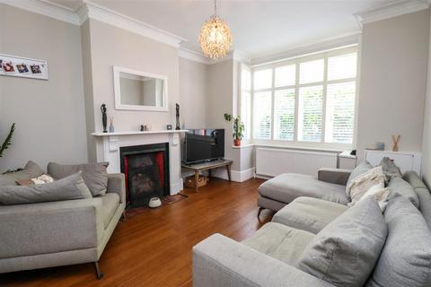 2 bedroom end of terrace house for sale, Fleet Road, Fleet GU51