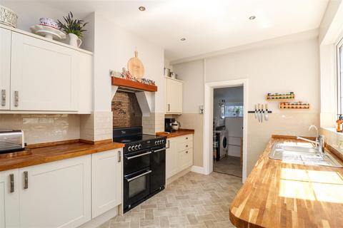 51 Fleet Road, Fleet, GU51 3PJ