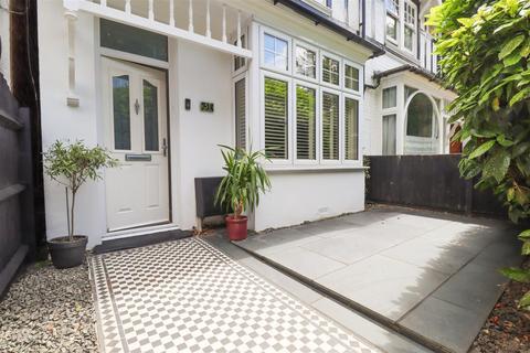 51 Fleet Road, Fleet, GU51 3PJ