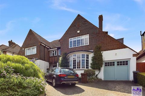 40 Dennis Road, Gravesend, DA11 7NW