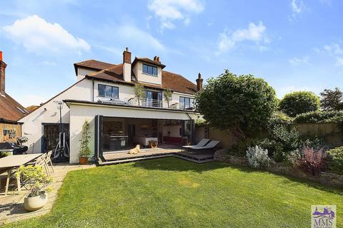 40 Dennis Road, Gravesend, DA11 7NW
